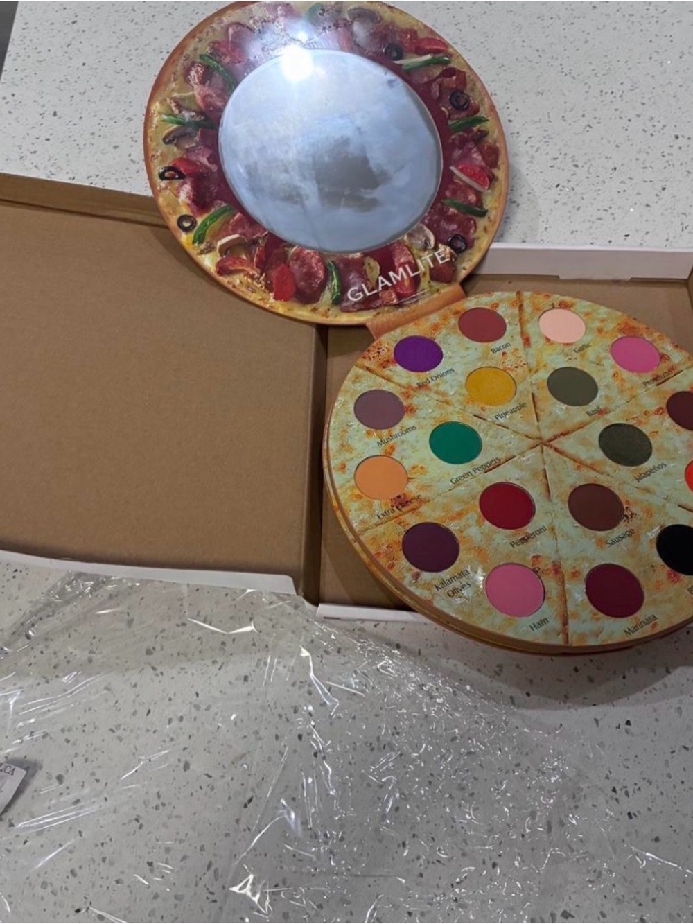 Glamlite Pizza Palette — Multi-Color Eyeshadow Collection